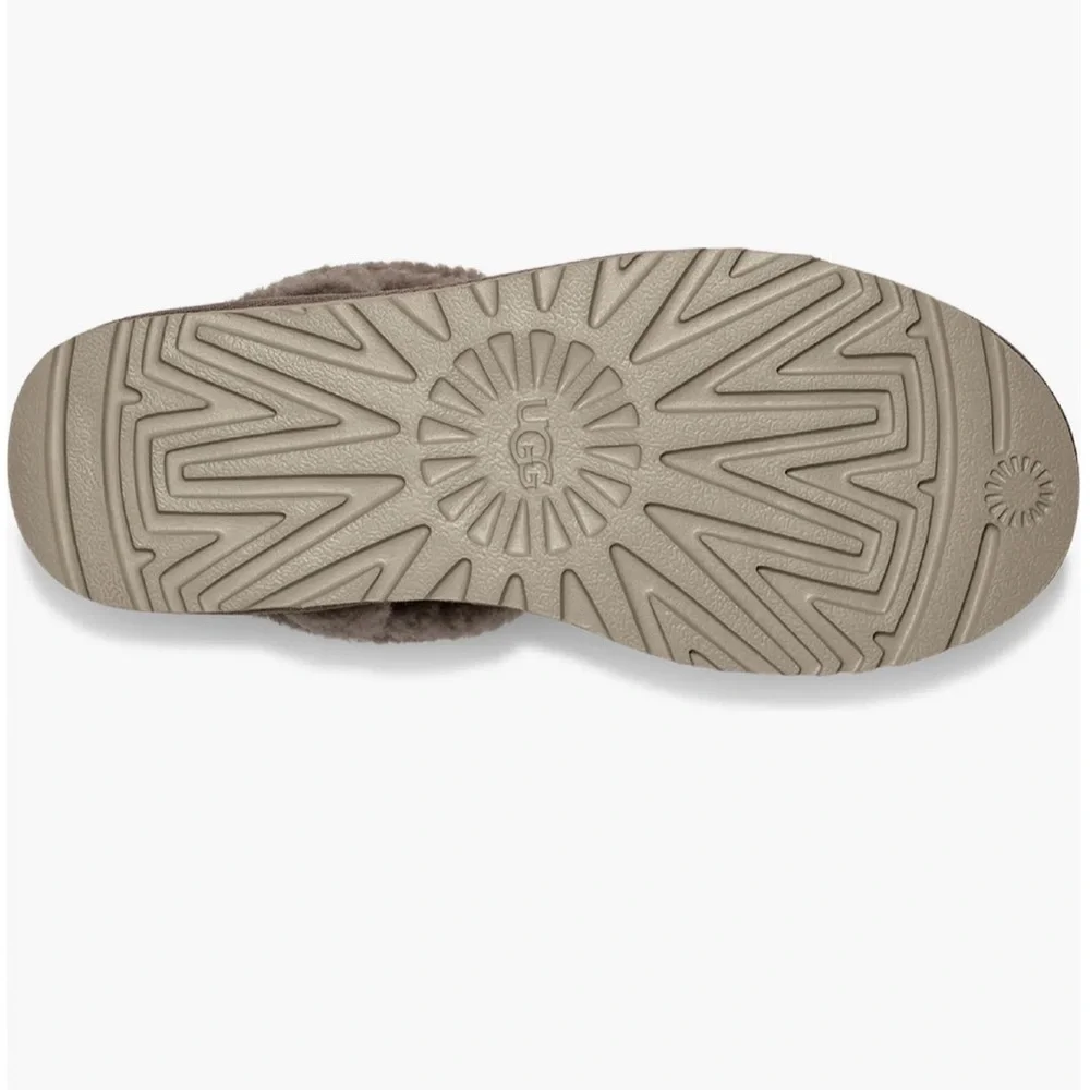 UGG Classic Ultra Mini Spillseam Genuine Shearling Bootie (Women) - Picture 5 of 7